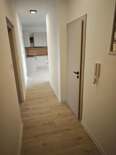 Na predaj 3-izbový byt, 65 m², Šelpice, Suchovská