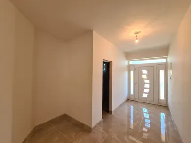 Na predaj dom, 343 m², Svätý Peter, Hlavná