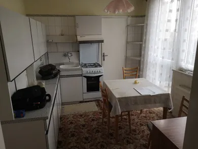 Na predaj 2-izbový byt, 68 m², Komárno, Dunajské Nábrežie