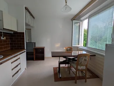 Byty na prenájom 1-izbový, Banská Bystrica · €450