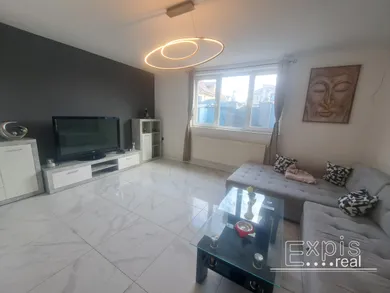 Domy na wynajem, Bratislava-Vrakuňa · €1900
