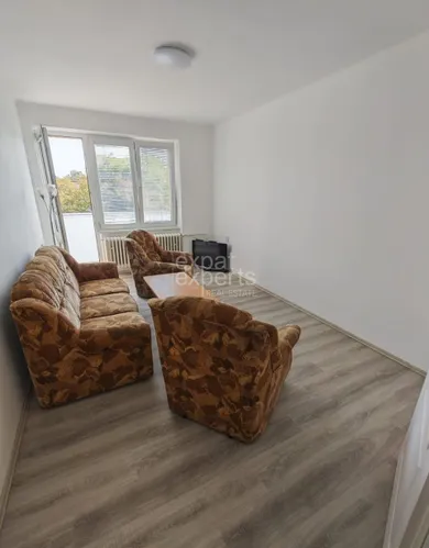 Na prenájom 3-izbový byt, 65 m², Bratislava-Ružinov, Poludníková