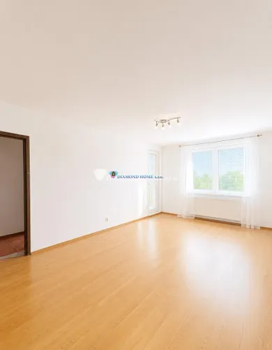 Na predaj 3-izbový byt, 70 m², Dunajská Streda