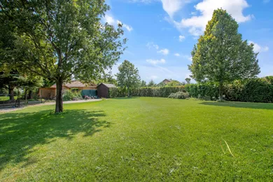 Na predaj 5-izbový dom, 240 m², Senec