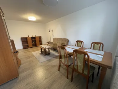 Na prenájom 3-izbový byt, 82 m², Žilina, Černovská