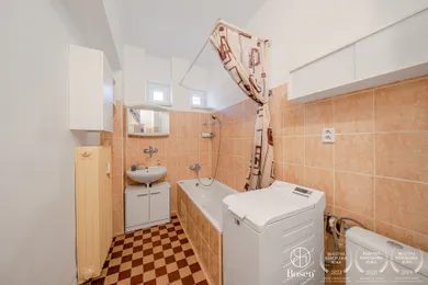 Na prenájom byt v Bratislava-Staré Mesto · €500 · Dokončené