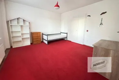 Na prenájom 3-izbový byt, 110 m², Nové Zámky, Ernestova bašta
