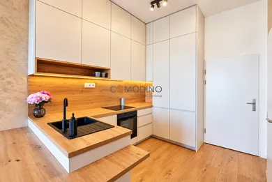 Na prenájom 1-izbový byt, 33 m², Bratislava-Dúbravka, Agátová
