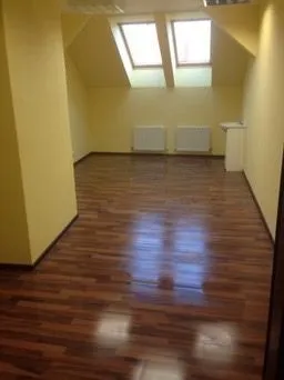 Lokale komercyjne na wynajem, Košice-Staré Mesto · €179