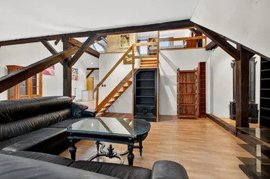 Na predaj 3-izbový byt, 140 m², Bratislava-Staré Mesto, Sládkovičova