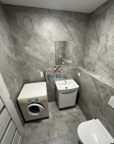 Na prenájom 5-izbový byt, 96 m², Žilina, Javorová