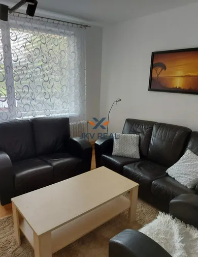Mieszkania na wynajem, 3-pokojowe, Žilina · €790