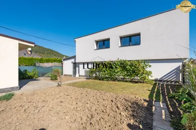 Na predaj dom, 161 m², Púchov, Komenského