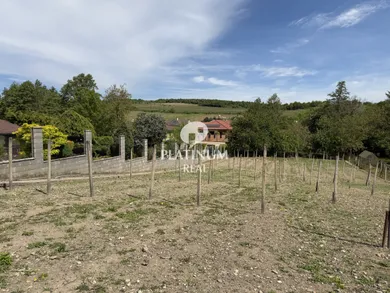 Na predaj dom, 400 m², Vinosady, Pezinská