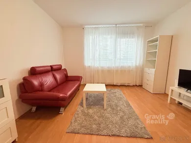Na predaj 2-izbový byt, 44 m², Bratislava-Petržalka, Zadunajská cesta