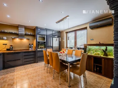 Na predaj 6-izbový dom, 290 m², Čadca
