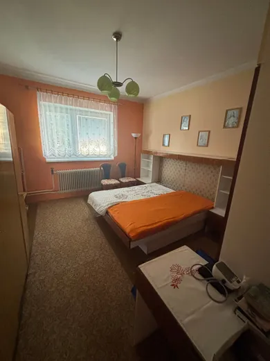 Na predaj 4-izbový dom, 200 m², Bytča