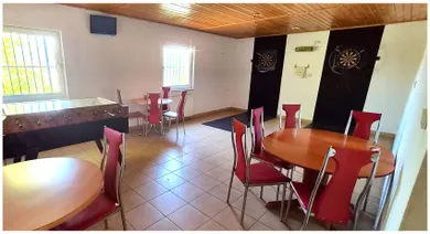 Na prenájom komerčné, 200 m², Banská Štiavnica, Bratská