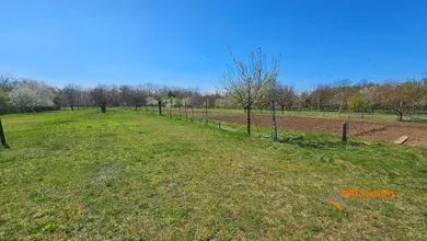 Na predaj pozemok, Šoporňa, Sereďská