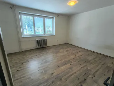 Na predaj 1-izbový byt, 45 m², Martin, Jána Šimka