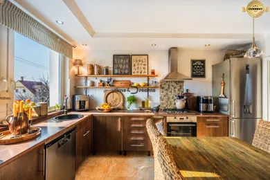 Na predaj 5-izbový dom, 230 m², Nitra, Jelenecká