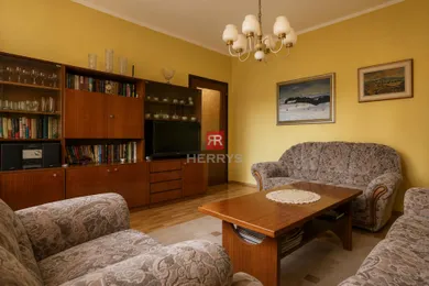 Na prenájom 3-izbový byt, 66 m², Bratislava-Ružinov, Sedmokrásková