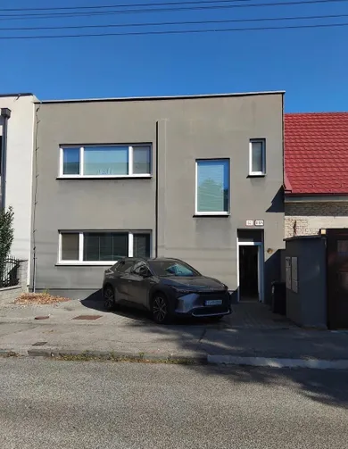 Domy na predaj, Bratislava-Nové Mesto · €731 000