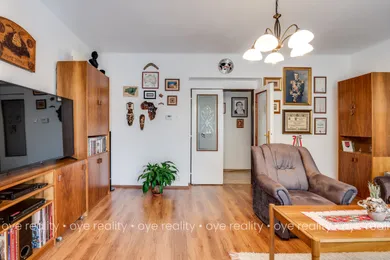 Na predaj 3-izbový byt, 77 m², Komárno, Ul. K. Nagya