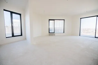 Na predaj 4-izbový byt, 166 m², Bratislava-Ružinov, Prístavná