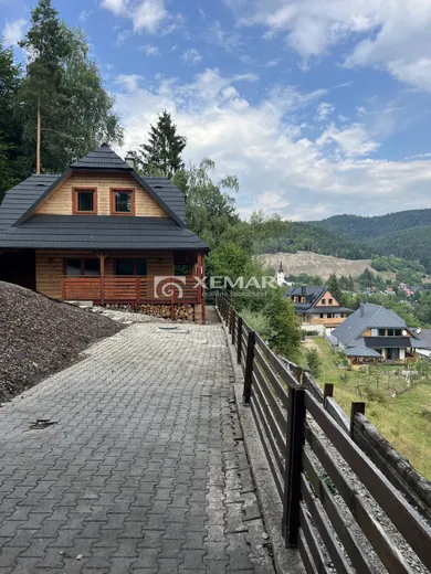 Na predaj dom, 122 m², Špania Dolina