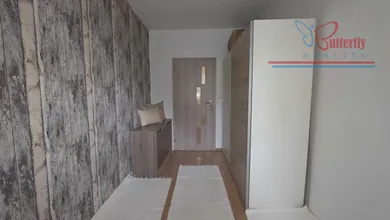 Na predaj 3-izbový byt, 64 m², Handlová, Okružná