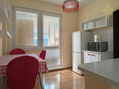 Na predaj 3-izbový byt, 64 m², Púchov, Námestie Slobody