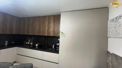 Na predaj 7-izbový dom, 290 m², Vechec