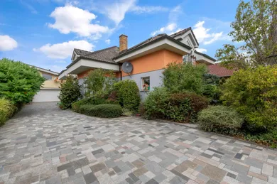 Na predaj 5-izbový dom, 286 m², Dunajská Lužná, Lipová
