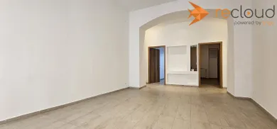 Na prenájom komerčné, 42 m², Bratislava-Staré Mesto, Klariská