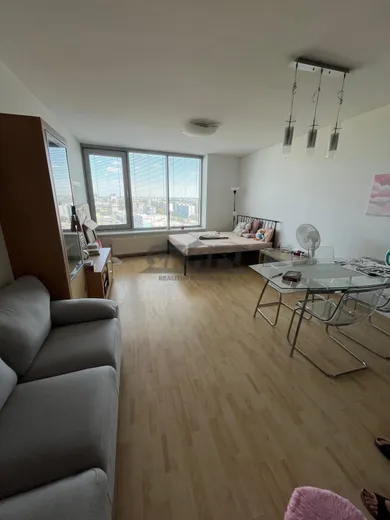 Na predaj byt v Bratislava-Nové Mesto · €198 000 · Novostavba