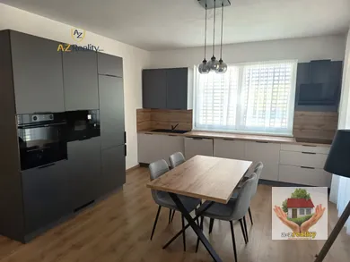 Mieszkania na wynajem, 2-pokojowe, Nové Zámky · €580