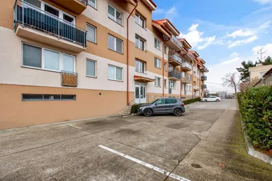 Na predaj 2-izbový byt, 82 m², Stupava, Marcheggská