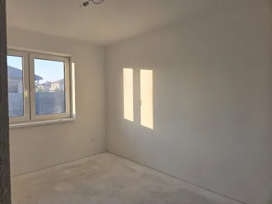 Na predaj 4-izbový dom, 114 m², Senec