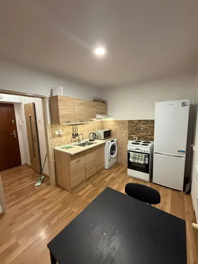 Квартиры в аренду, 1-комнатные, Handlová · €360
