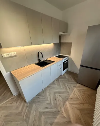Byty na prenájom 2-izbový, Košice-Staré Mesto · €790