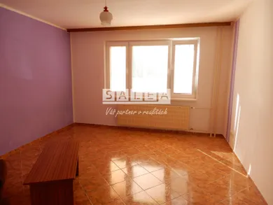 Na predaj 1-izbový byt, 46 m², Levice, -