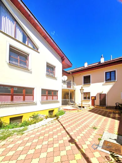Mieszkania na wynajem, 2-pokojowe, Nitra · €250