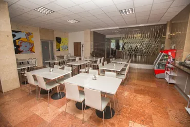 Na prenájom komerčné, 13 m², Bratislava-Ružinov, Drieňová