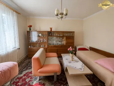 Na predaj 3-izbový dom, 359 m², Ochodnica