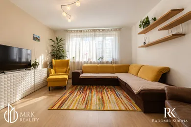 Eladó lakások, 4-szobás, Bratislava-Petržalka · €304 990