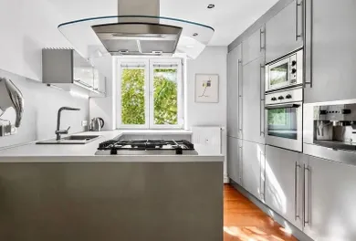 Na prenájom 2-izbový byt, 80 m², Bratislava-Ružinov, Košická