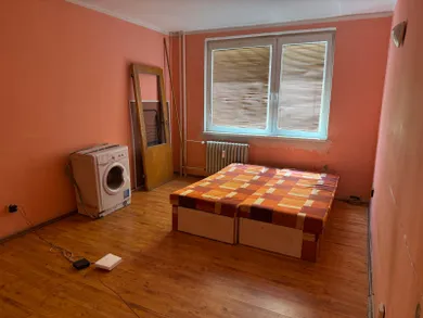 Na predaj 3-izbový byt, 72 m², Sereď