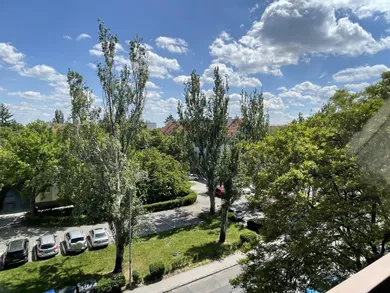 Na prenájom byt v Bratislava-Rača · €690 · Dokončené