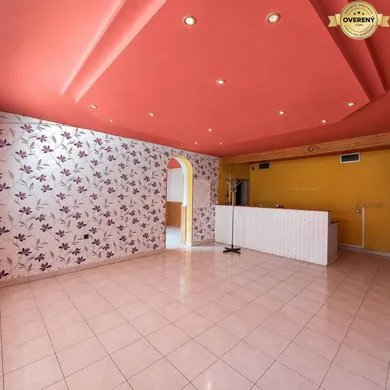 Lokale komercyjne na sprzedaż, Bratislava-Staré Mesto · €280 250